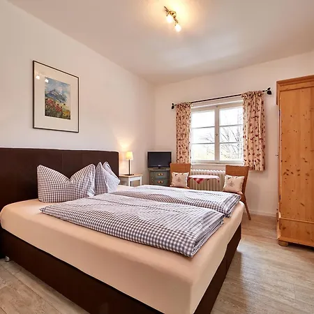 Guest house Olympiahaus 3*